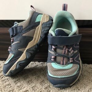 Merrell Hiking Shoes Sz 9 Wide